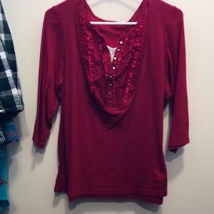 Red 3/4 sleeve knit blouse